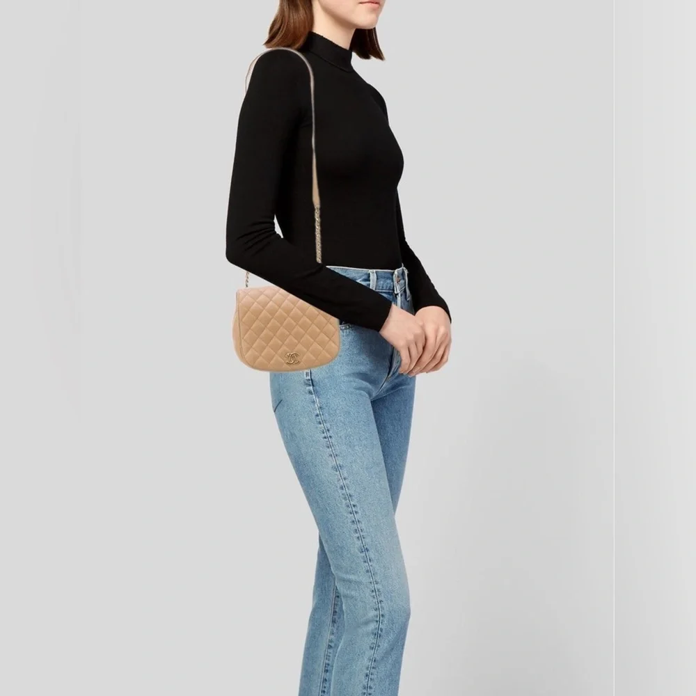 Chanel Coco CC Messenger Calfskin and Quilted Goatskin Tan Bag - Picture 2 of 16